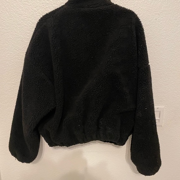 PrettyLittleThing Black Borg Balloon Zip Up Jacket - Picture 4 of 4